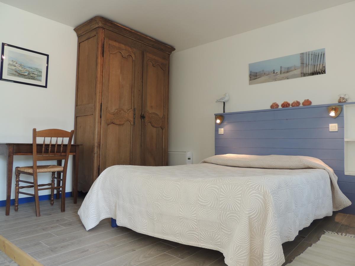 גראנדקמפ-מייס Chambres D'Hotes Les Pieris מראה חיצוני תמונה